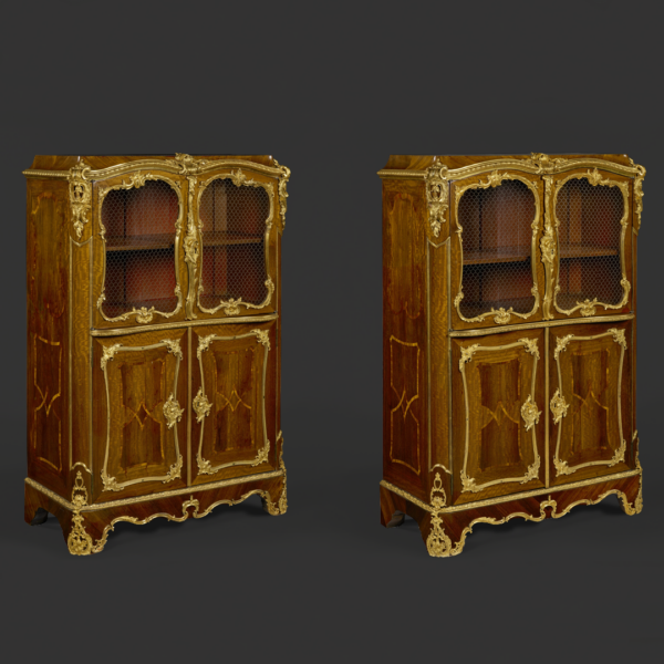 Paire de vitrine Louis XV