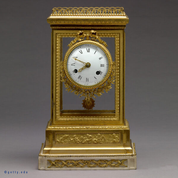 Pendule de cheminée, vers 1785 artiste inconnu Bronze doré ; verre; métal émaillé; marbre blanc