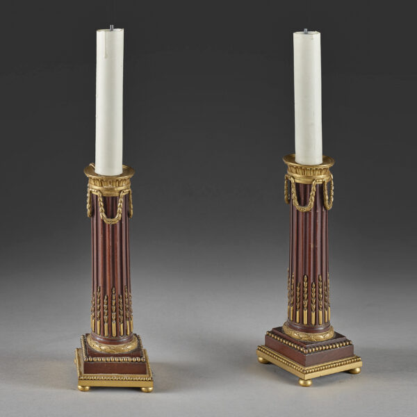 Paire de flambeaux en bois et bronze Époque Louis XVI