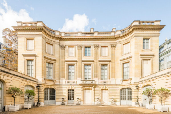 Façade du musée Musée Nissim de Camondo à Paris.